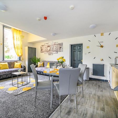 -F5Gh- For Relaxed & Cosy Stay, Free Parking, Wifi Leeds  Zewnętrze zdjęcie